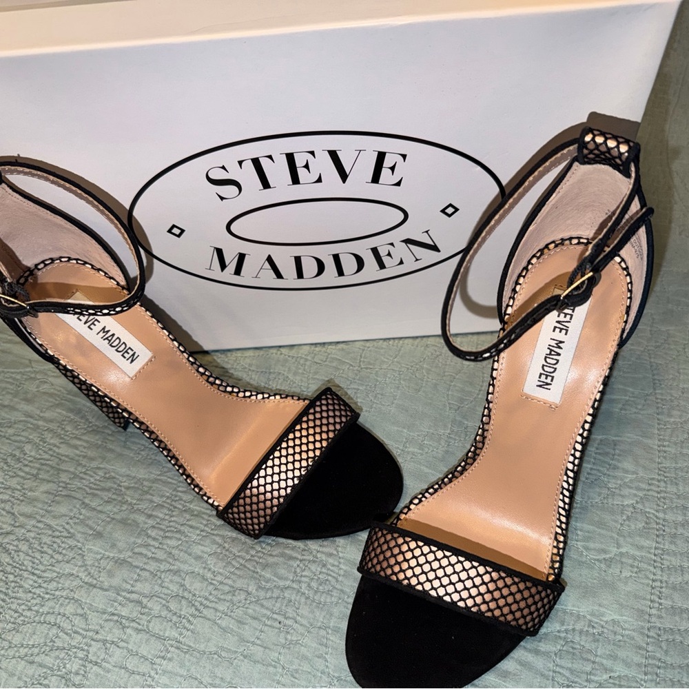 Steve Madden Black and Tan Mesh Heels